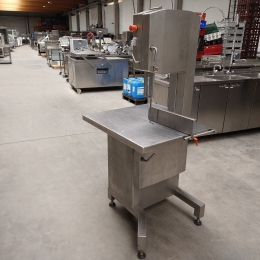 Band saw